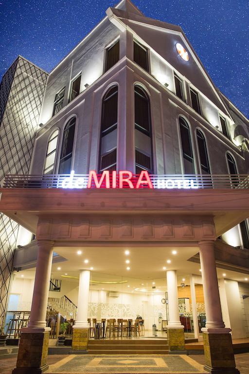 Demira Hotel Surabaja Zewnętrze zdjęcie