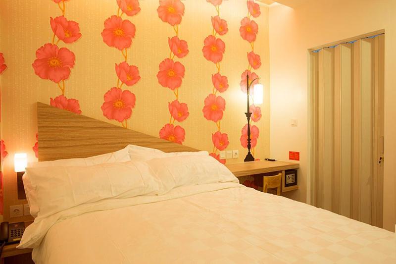 Demira Hotel Surabaja Zewnętrze zdjęcie